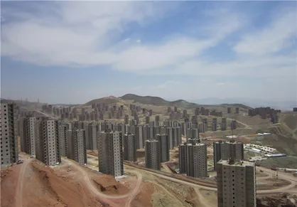 قائم مقام وزیر مسکن: دولت پول ندارد؛ مطالبات دستگاه&zwnj;ها را با زمین جبران&zwnj;می&zwnj;کنیم