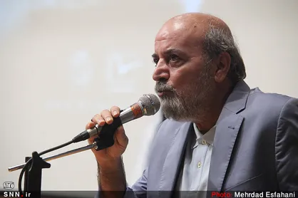 ساخت فیلم جنگی در ایران به لحاظ سخت&zwnj;افزاری و نرم&zwnj;افزاری مشکل است/ وظیفه هنرمند هشدار دادن به مردم است