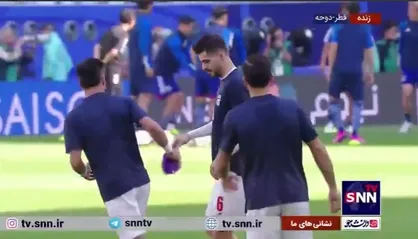 گرم کردن بازیکنان تیم ملی کشورمان پیش از دیدار با ژاپن در مرحله یک چهارم نهایی جام ملت&zwnj;های آسیا