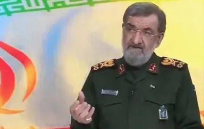 امروز ترامپ و نتانیاهو در یک قتلگاهی در خلیج فارس گرفتار شدند و روز&zwnj;ها و هفته&zwnj;های آینده خبر&zwnj;های بسیار خوشحال کننده تری خدمت ملت عزیز ایران داده خواهد شد.