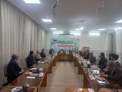 جایگاه &laquo;عزّت&raquo; در گفتمان انقلاب اسلامی