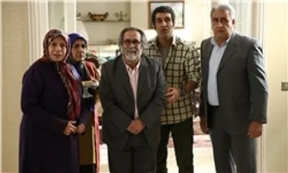 رقابت نوروزی  "دیوار به دیوار 2" با "آرماندو"