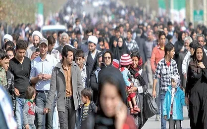 پیش&zwnj;بینی روند نزولی نرخ رشد جمعیت کشور تا ۱۵ سال آینده + جدول