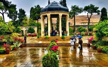 چرا شعر حافظ را دوست داریم؟/ به افتخار مرد رند ادبیات فارسی