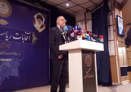 کنایه جالب زاکانی به کاندیداتوری لاریجانی و نزدیکان روحانی در انتخابات +فیلم