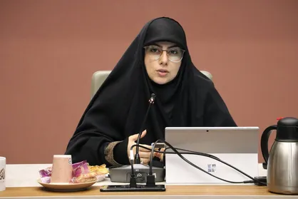 قبل از آنکه الگوی سوم باشید انسان انقلابی هستید/&laquo;الگوی سوم&raquo;، جهان شمول است