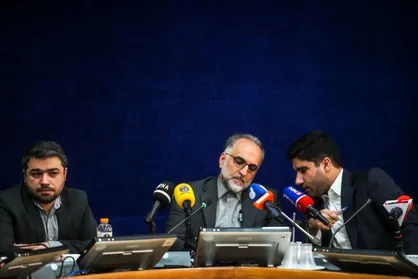 نشان مسئولیت&zwnj;پذیری اجتماعی دانشگاه تهران و دانشگاه علوم پزشکی تهران