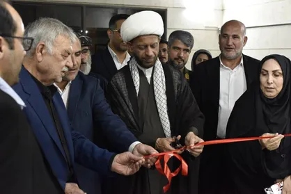 افتتاح نمایشگاه عکس&zwnj;هایی از فیلم&zwnj;های احمدرضا درویش در موزه جنگ خرمشهر/ &laquo;سرزمین خورشید&raquo; آغاز شد