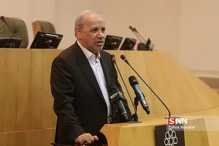 جمشید انصاری معاون رئیس جمهور و رئیس سازمان اداری و استخدامی کشور در دومین همایش ملی جوانان و قانون‌گذاری
