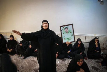 صلابت به سبک مادر شهید بودن + فیلم