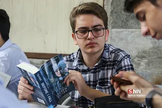 دانش آموز 