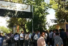 کارگران شهرداری بروجرد در انتظار وعده‌های بی‌عمل!