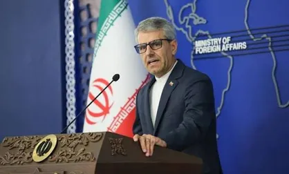 واکنش بقایی به اظهارات صدراعظم آلمان؛ نمی&zwnj;توان از جنگ حمایت کرد و مدعی صلح بود