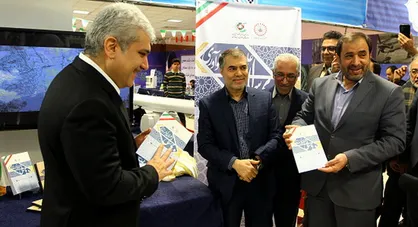 ۴۰ سال فناوری و نوآوری ایران کتاب شد/ دستاورد&zwnj;های نظام علم و فناوری به روایت تصویر