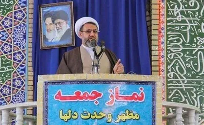اساتید دانشگاه و معلمان مدارس، هجمه بزرگ دشمن را ناکام کنند