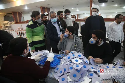 بازدید از کارگاه تولید ماسک قرارگاه جهادی مبارزه با کرونا بسیج دانشجویی تهران