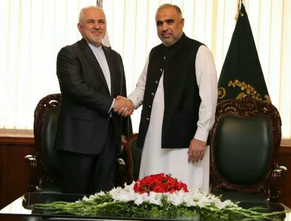 تأکید ظریف بر تقویت همکاری&zwnj;های مرزی با پاکستان