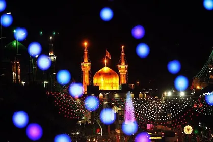 صحن&zwnj;های خلوت از زائر حرم رضوی مزین به تصاویر شهدا شد