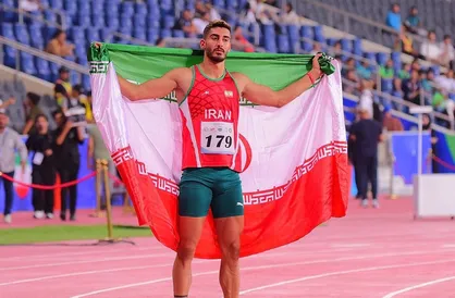 جوان کاشانی تاریخ&zwnj;ساز شد +فیلم