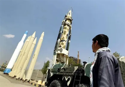 منبع نظامی یمنی: دشمن منتظر غافلگیری&zwnj;های جدید یمن باشد