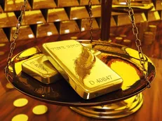 تاثیر تشدید جنگ تجاری میان پکن و واشنگتن بر بازار جهانی/ هر اونس طلا ۱۲۵۵ دلار شد