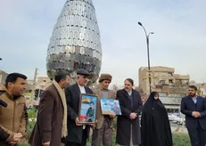 رونمایی از المان «سروِ مقاومت» در منطقه ۱۷ +تصویر