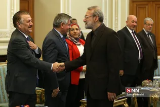 دیدار نائب‌‌ رئیس مجلس عراق با علی لاریجانی