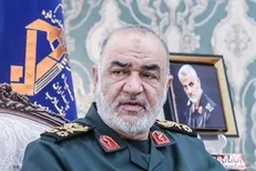 فرمانده کل سپاه درگذشت والده شهید مدافع حرم، سرلشکر محمد هادی حاج رحیمی را تسلیت گفت