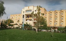 مسئولان دانشگاه ایلام برای ترم تحصیلی جدید با سرویس‌های ایاب و ذهاب قرارداد نمی‌بندند