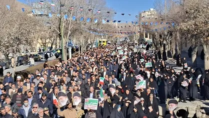 خلق حماسه&zwnj;ای دیگر در خیابان&zwnj;های شهرکرد / جداکردن صف معترضان به گرانی از آشوبگران + فیلم