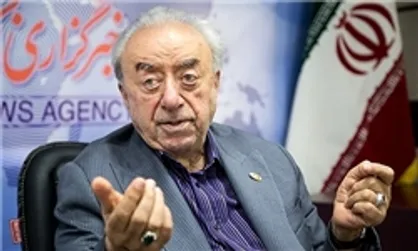 دلار ۴۲۰۰ تومانی وجود ندارد