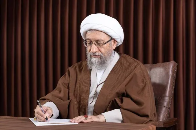 آملی لاریجانی: جنایت جنگی سیریک نشان داد تمدن آمریکایی چیزی جز توحش بزک‌شده نیست‏