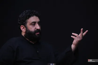 هیئت امروز به جای تغذیه مخاطب به فکر تخلیه اوست / مداحی استودیویی نداریم، خوانندگی مذهبی درست است + فیلم