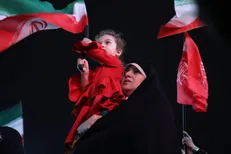 بانگ دشمن‌شکنِ الله‌اکبر واکنش مردم رشت به بیانیه اخیر ستادکل نیروهای مسلح+فیلم