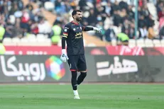 عصبانیت عجیب بیرانوند از توپ‌جمع‌کن