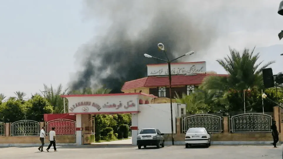 حریق در مجاورت جایگاه سوخت شهر جهرم