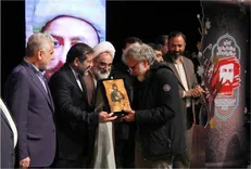 «جایزه سال میرزا کوچک» به بهروز افخمی اهدا شد
