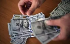 کشف ۱۱ میلیون واحد انواع ارز از اخلالگران ارزی/ ۸۸ نفر از دلالان معاملات فردایی دستگیر شدند