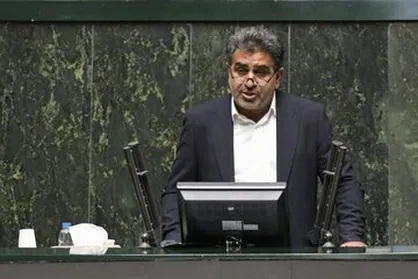 بابایی: آقای قالیباف! دستور دهید دستگاه&zwnj;های امنیتی سفر&zwnj;های ۶ ماه اخیر بعضی از مدیران به خارج را بررسی کنند/ بعضی از این سفر&zwnj;ها مشکوک است + فیلم