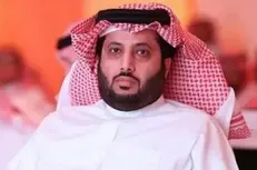 انتقاد فعال سعودی از دست راست بن‌سلمان: چرا خانواده خود را به جشنواره فساد نیاوردی؟!