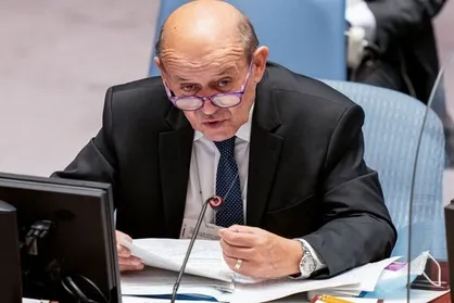 لودریان بازهم ضرب الاجل تعیین کرد