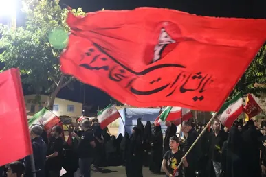 شکوه ایستادگی سمنانی‌ها در شب یکصد و چهل و دوم؛ طنین خروش استکبارستیزی در خیابان‌ها+فیلم