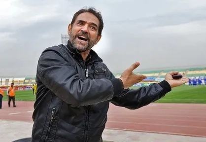 استندآپ کمدی فیروز کریمی در نشست خبری/ طنازی های فیروزخان دوباره شروع شد