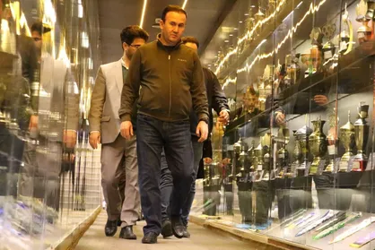 بازدید وزیر ورزش تاجیکستان از ورزشگاه نقش&zwnj;جهان