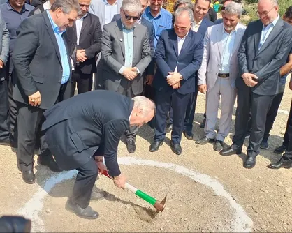 آغاز ساخت خوابگاه ۵۲۰ نفره در دانشگاه سمنان همزمان با آغاز هفته دولت+ فیلم