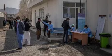 فعالیت ۳۲ مرکز درمانی کرونا در افغانستان متوقف شد