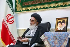 دشمن به دنبال دو قطبی‌سازی جامعه است