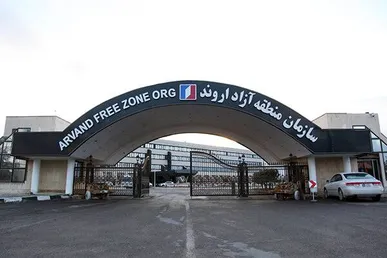 نخستین خودروی پلاک منطقه آزاد اروند موفق به دریافت پلاک ملی شد