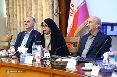 انتقاد رئیس دانشگاه تهران به بی نظمی و غیبت اساتید در کلاس درس / امید: بی‌نظمی و عدم حضور اساتید غیر قابل اغماض است
