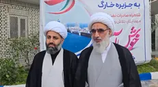 بازدید امام جمعه بوشهر از جزیره خارگ